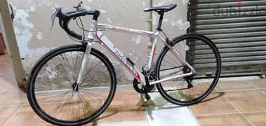دراجة رود اسباركي r500