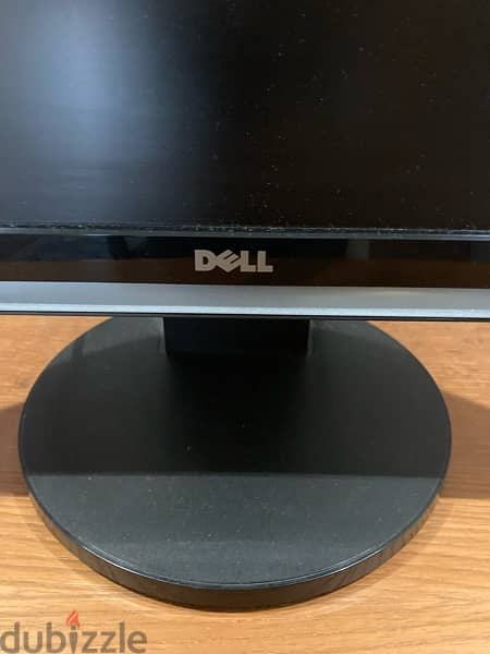 Dell 24” inch HD Monitor with Samsung Stand 10