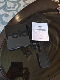 Z Fold 4  512 GB, dual sim cards
