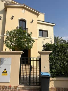 Fully Finished Townhouse for Sale in The Peak Uptown Cairo by Emaar with The Lowest Down payment and installments