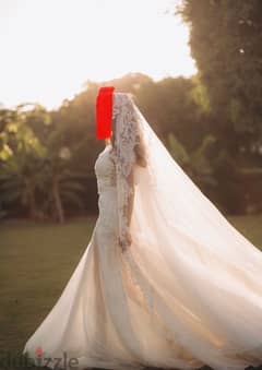 tailored wedding dress used once