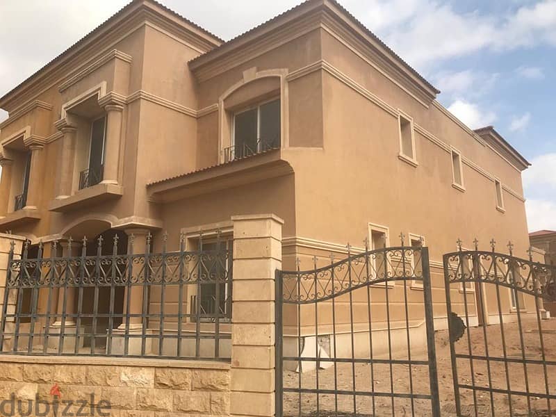 villa stand alone for sale 240m view landscape in royal meadows compound elsheikh zayed 2