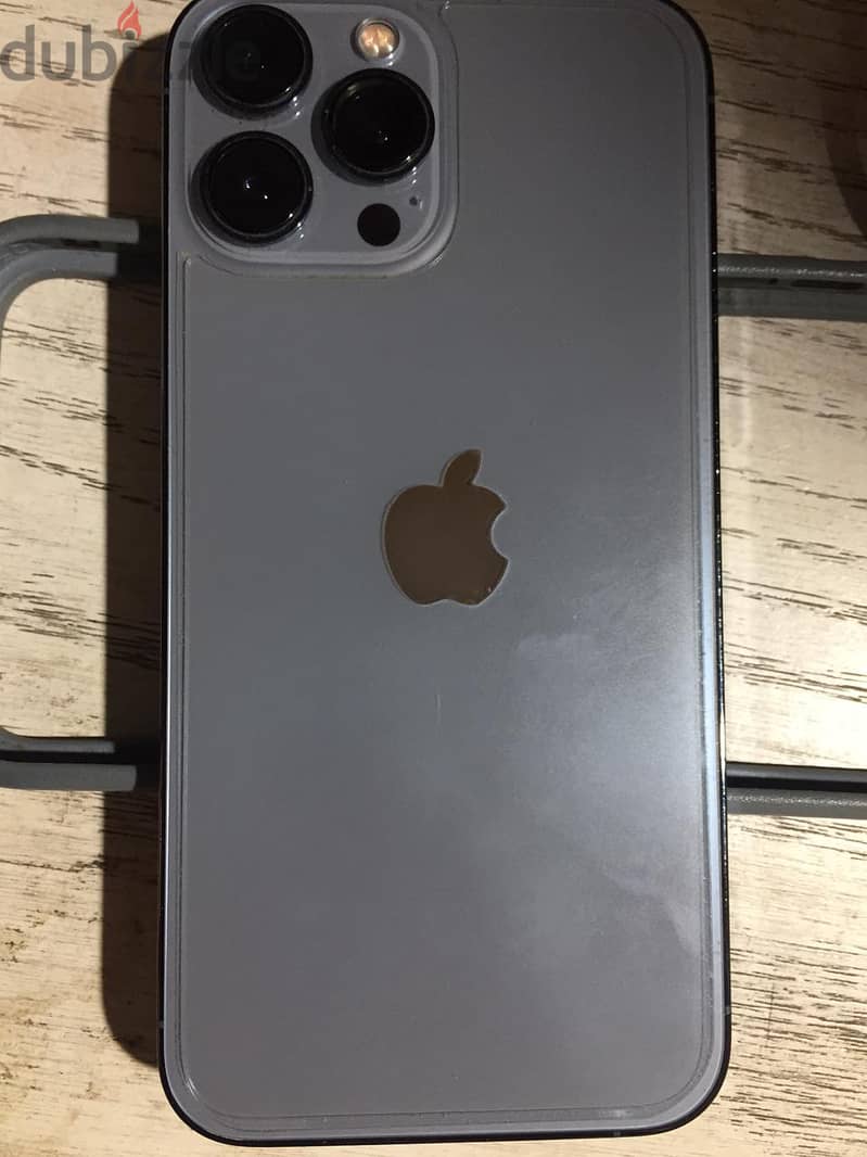 iPhone 13 pro max 1