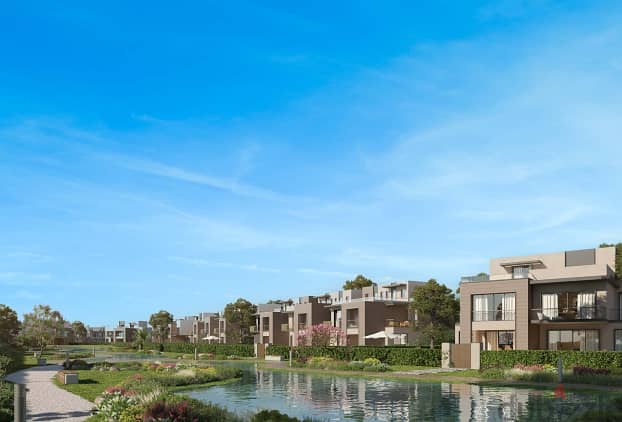For sale  Town house middle - garden lakes - HydePark west  In front Gezira sporting club - inside palm hills zayed - livable area  Direct on lagoon - 2