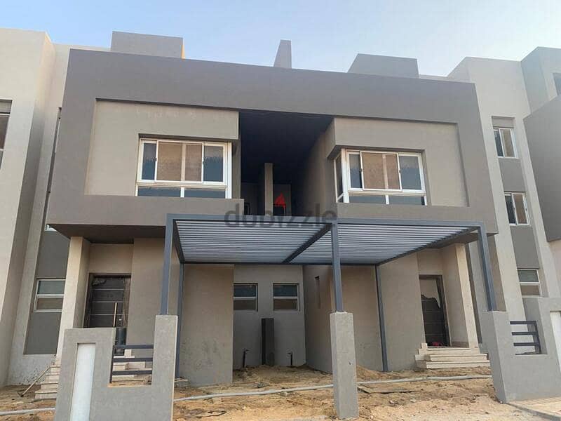 TOWN HOUSE -Middle FOR SALE ETAPA- ELSHIKH ZAYED   Bua 320 meters 4