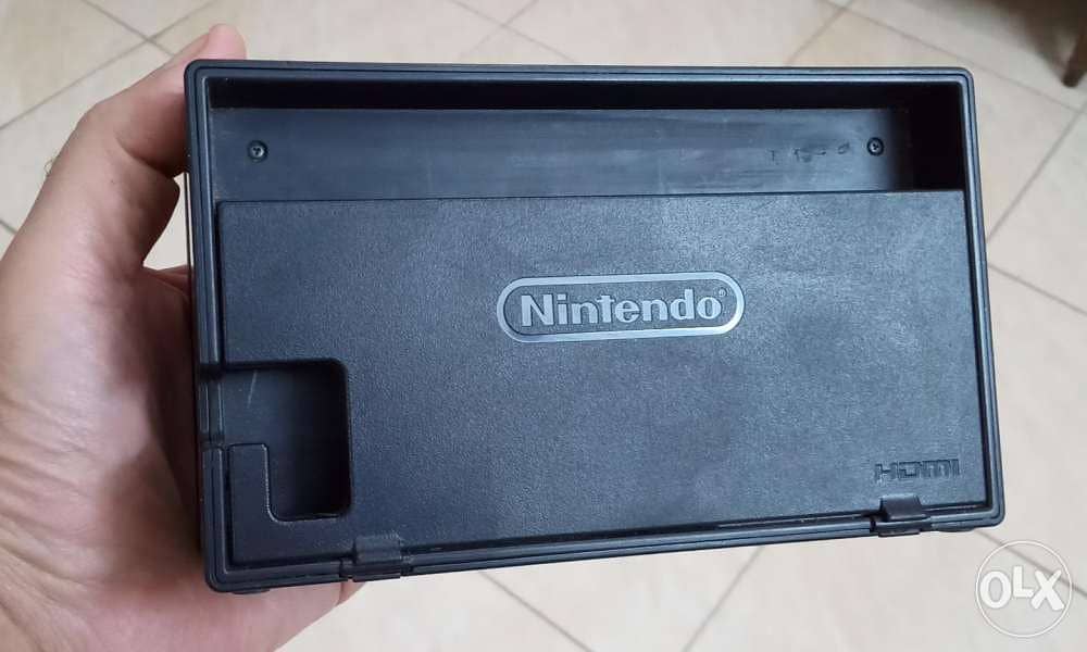 Nintendo Switch Dock Set قاعدة ننتندو سويتش اصلية مستعملة 1