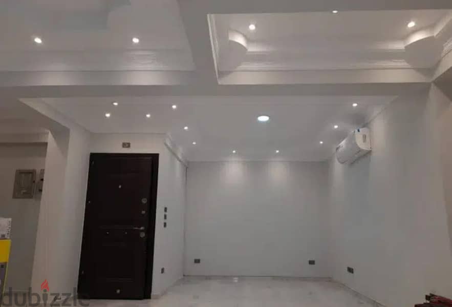 Apartment for sale with kitchen and air conditioners, New Cairo, Third District, near Al-Baghdadi Square  Finishing: Super Lux 0