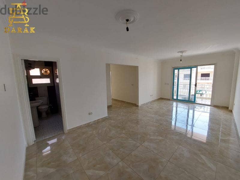 Seize the opportunity in Madinaty! A 96 sqm apartment in B7, fully finished with kitchen and appliances. 4