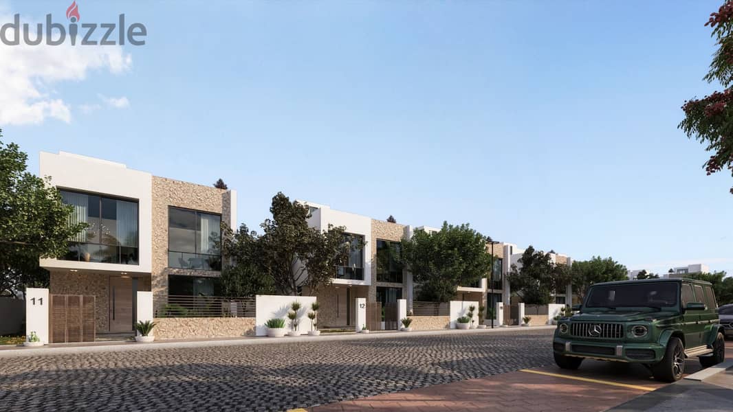 Town house villa للبيع بخصم 10% وبالتقسيط علي 7سنوات في كمبوند مون هيلز4 في الشيخ زايد بالقرب من وصلة دهشور 5