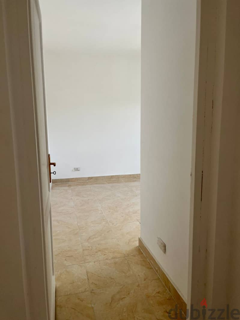 Apartment 200meters for sale in madinaty at phase B14 ready to move 3