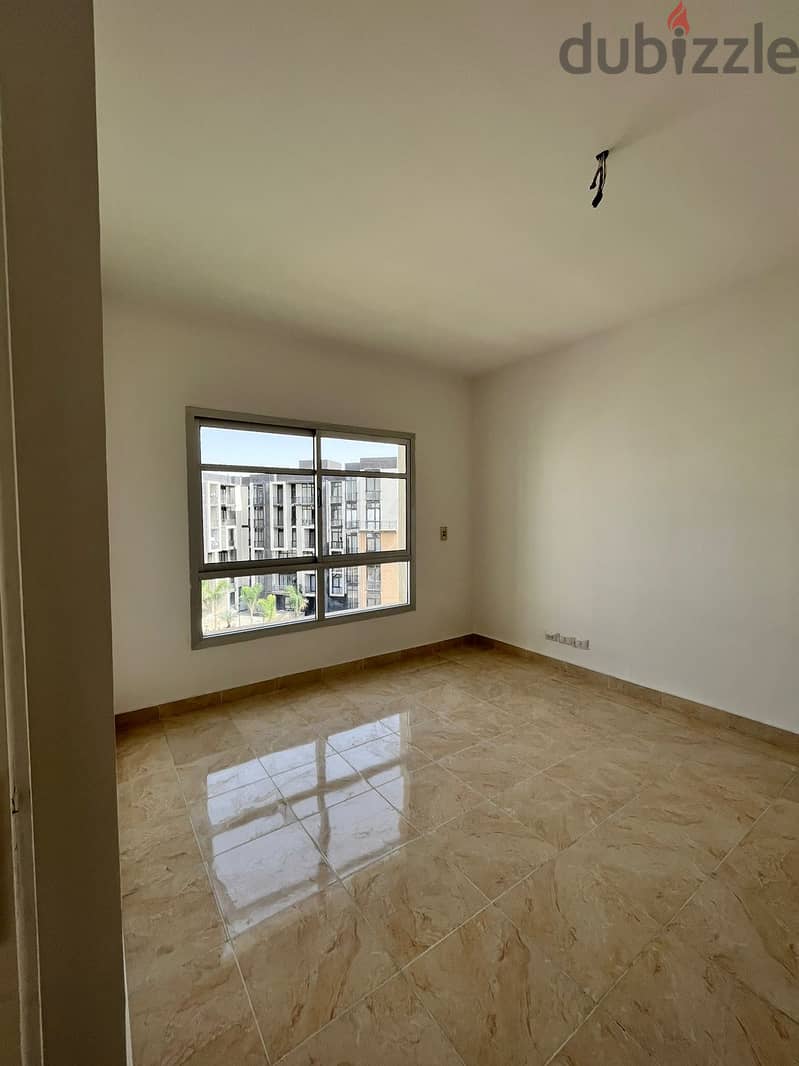 Apartment 200meters for sale in madinaty at phase B14 ready to move 4