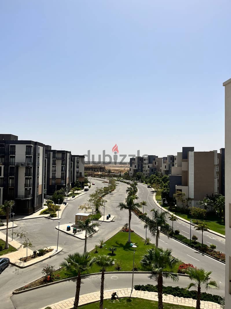 Apartment 200meters for sale in madinaty at phase B14 ready to move 18