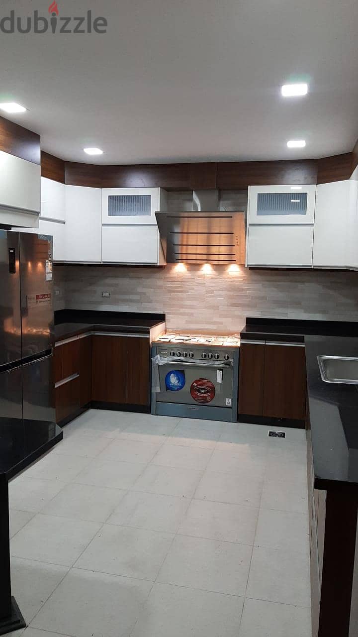 Apartment 187M for rent with kitchen, ACs and dressing Eastown ايستاون 5