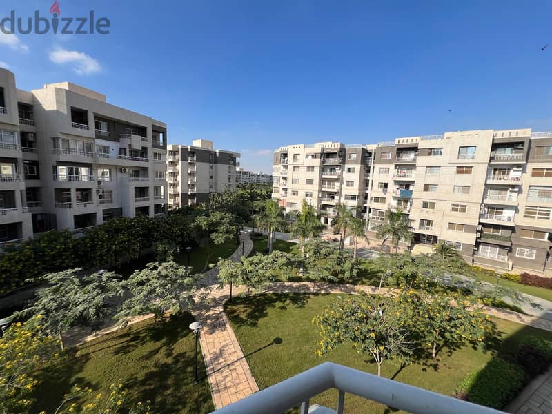 Available for sale, a snapshot apartment in Madinaty, 165 meters, wide garden view 2