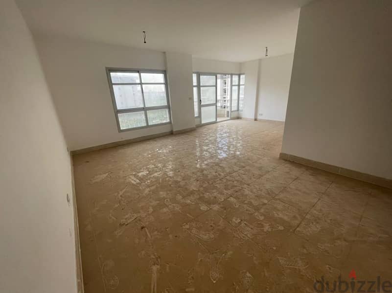 Available for sale, a snapshot apartment in Madinaty, 165 meters, wide garden view 11