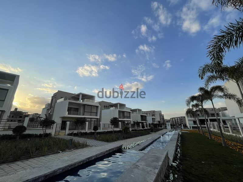Villa for sale, 250m Ready to move in Al Marasem Fifth Square Compound 4