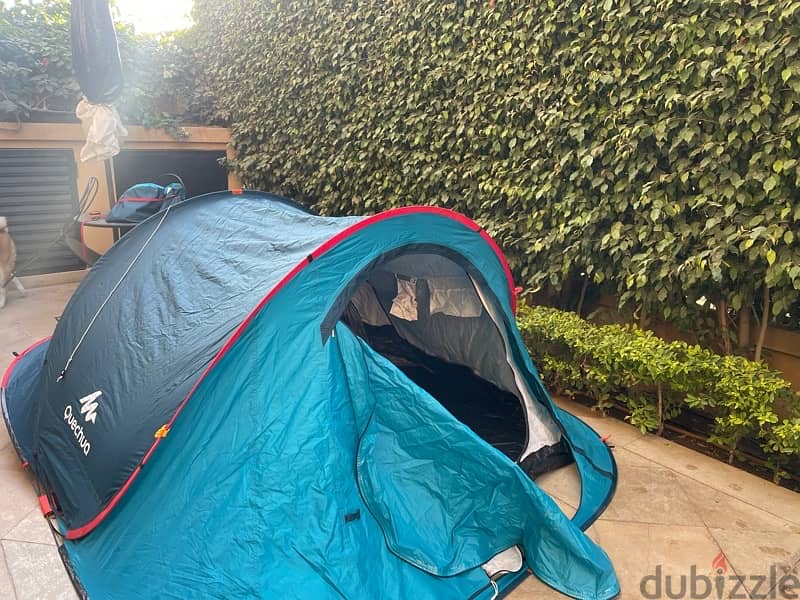 Quechua pop up tent (3 people) 2