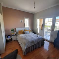 Townhouse corner for rent at hyde park