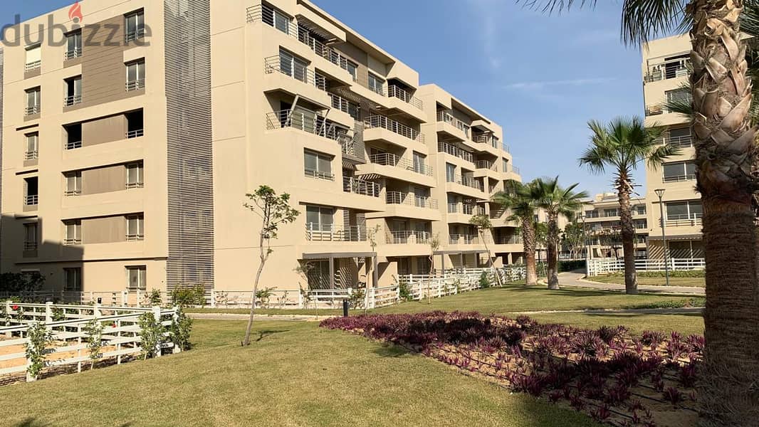 apartment for sale 270m + 150 garden 3 bed room 4 bath room ground floor in palm hills capital garden resale  less than company price 5