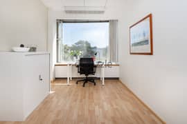 Private office space for 2 persons in Pioneer Plaza 0