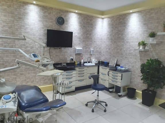 Pay 10% and you will own a clinic at a fraction of the price, in installments over 9 years, with Taj Misr Company, on the desert floor in front of the 4