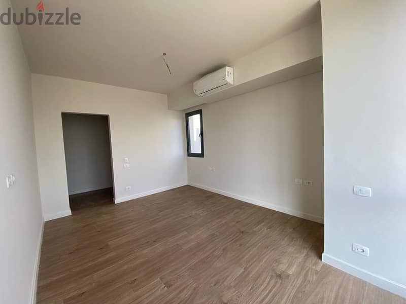 أرخص سعر شقة 3 غرف نوم 200 متر للأيجار في ريزيدنس كمبوند فيليت سوديك 10