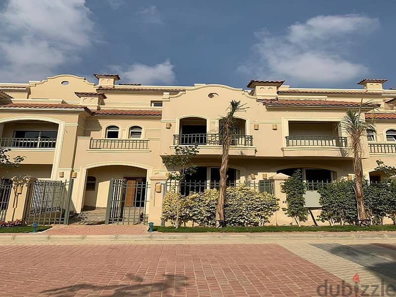 Townhouse for sale in El Patio5,ready to move,214m 2