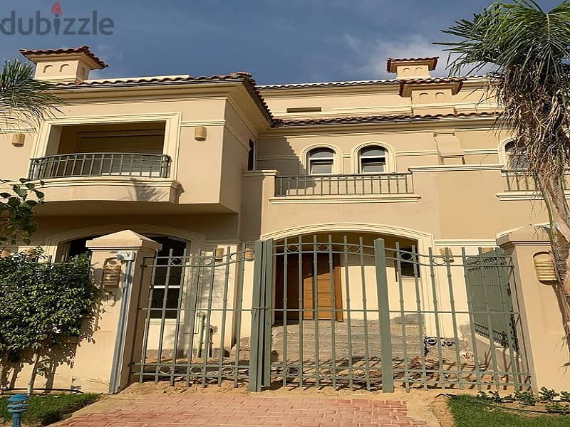 Townhouse for sale in El Patio5,ready to move,214m 4