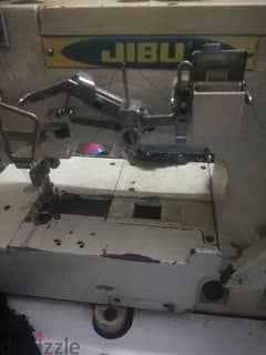 ماكينة خياطة اورليه استعمال خفيف للبيع