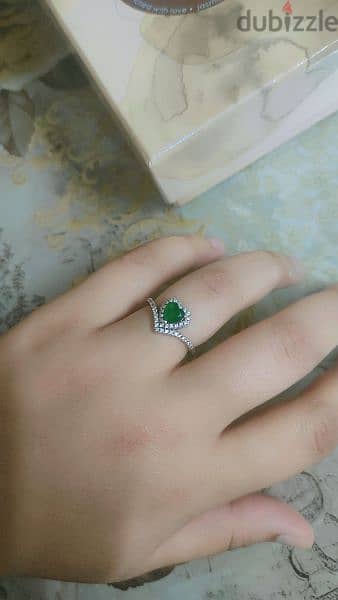 خاتم فضة فص اخضر شيك جدا 1