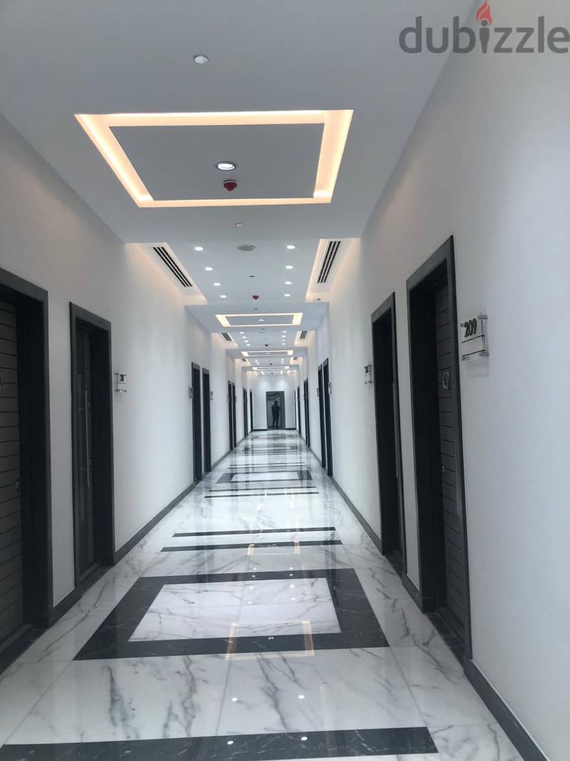 new cairo مكتب للبيع 160 متر خلف الجامعة الامريكية التجمع الخامس 3