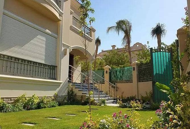 Ready to move Town villa for sale in El Sherouk La Vista Patio 5 East with installments 208m  تاون هاوس فيلا للبيع استلام فوري في لافيستا الشروق 3