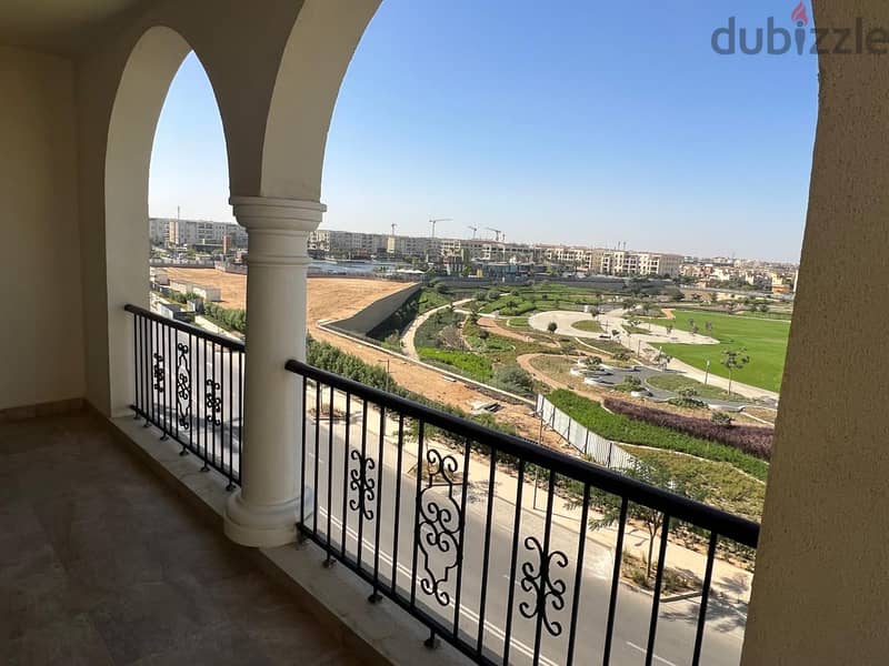 Apartment for sale in mivida with Garden / middle /Lake District view / Ready To Move شقة للبيع فى ميفيدا استلام فورى 3