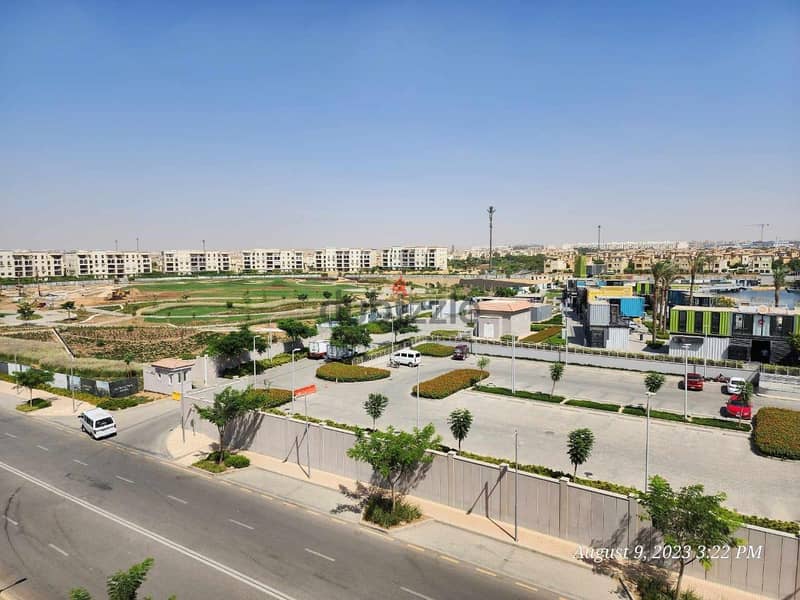 Apartment for sale in mivida with Garden / middle /Lake District view / Ready To Move شقة للبيع فى ميفيدا استلام فورى 5