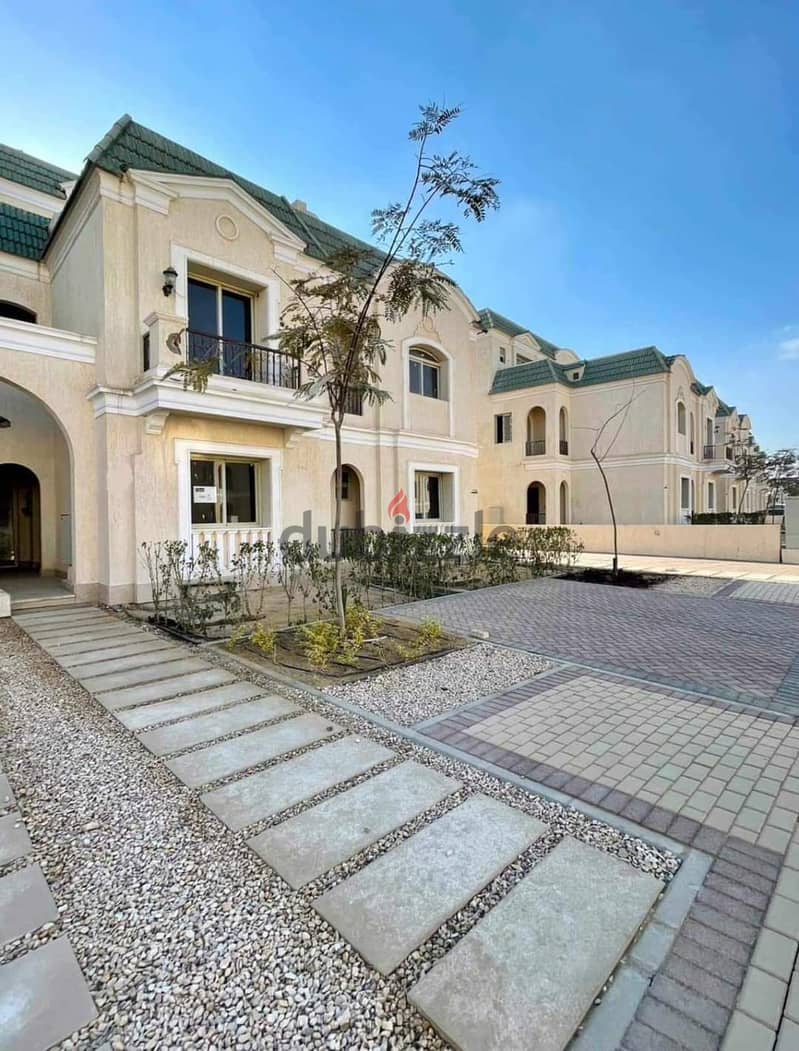 In New Cairo, Mostakbal City, a 220 sqm corner townhouse villa in Aliva Mountainview Mostakbal Compound, with a very special discount upon increasing 2