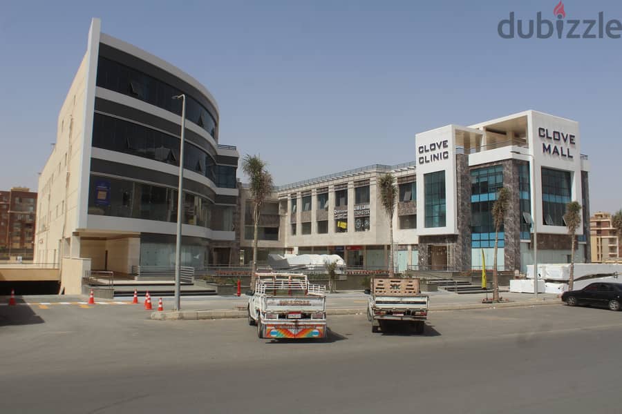 clove mall el koronfel new cairo مكتب للبيع 74 متر استلام فوري تقسيط على 12 شهر بمنطقة القرنفل التجمع الخامس 4