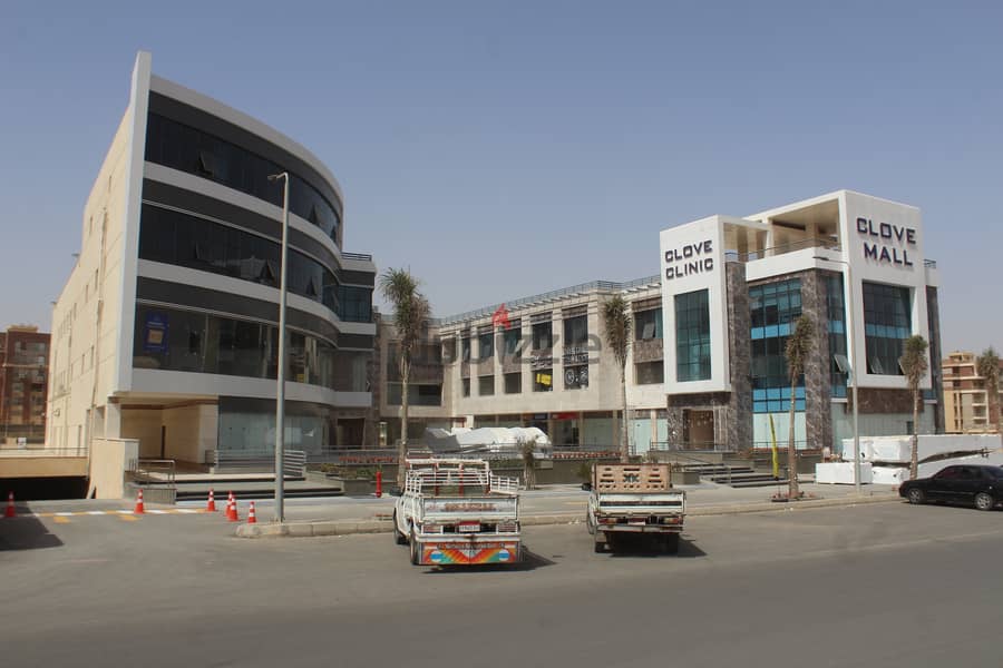 clove mall el koronfel new cairo مكتب للبيع 74 متر استلام فوري تقسيط على 12 شهر بمنطقة القرنفل التجمع الخامس 6