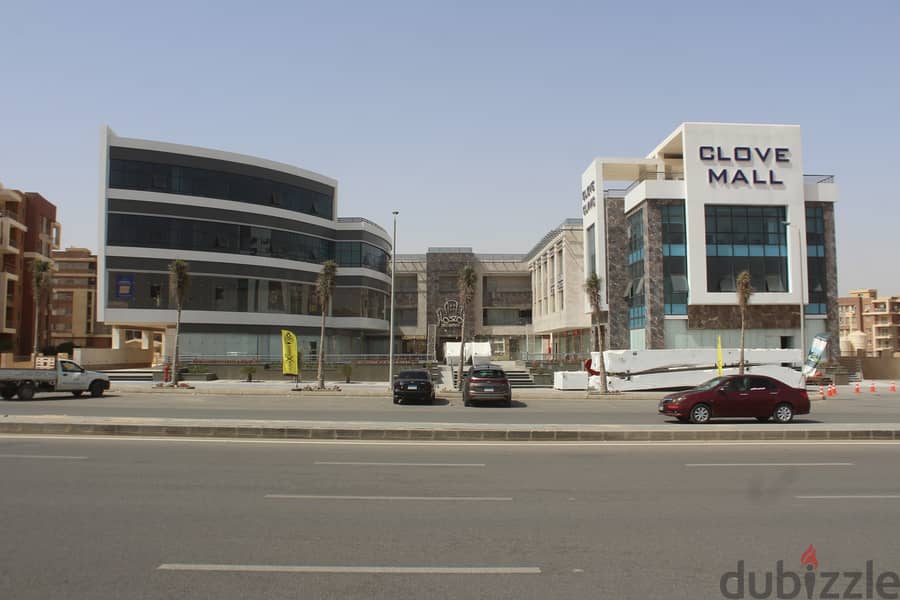 عيادة للبيع 78 متر فوري على البلازا بمقدم وتسهيلات منطقة القرنفل التجمع الخامس clove mall el koronfel new cairo 1