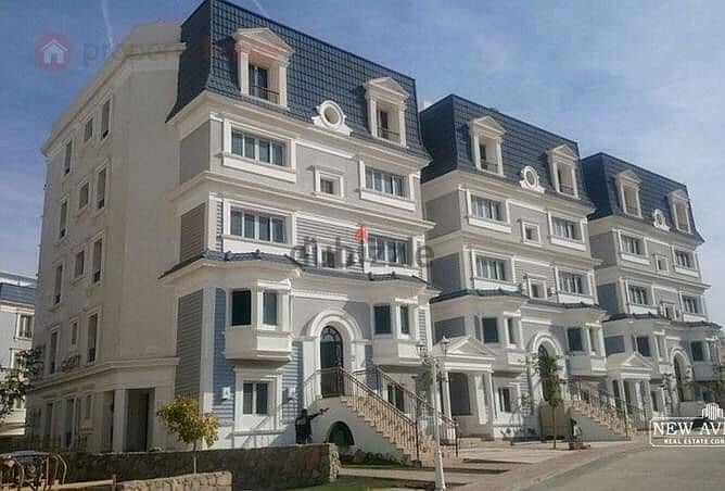 I Villa Roof for sale, 260 m, private roof, 60 m, direct view, Lagoon Park, Aliva Mountainview Compound, Al Mostakbal 24