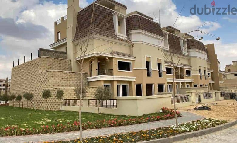 Townhouse for sale in Sarai Compound, S Villa, area of 239 sqm, with a garden of 60 sqm, a roof of 78 sqm, a wall in the Sarai city and the capital, w 1