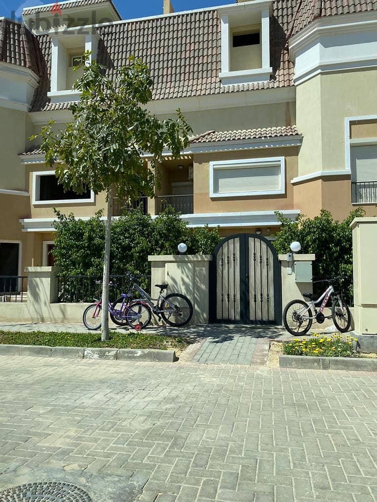 Townhouse for sale in Sarai Compound, S Villa, area of 239 sqm, with a garden of 60 sqm, a roof of 78 sqm, a wall in the Sarai city and the capital, w 14