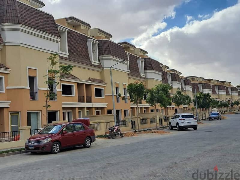 Townhouse for sale in Sarai Compound, S Villa, area of 239 sqm, with a garden of 60 sqm, a roof of 78 sqm, a wall in the Sarai city and the capital, w 21