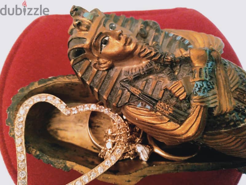 تابوت فرعوني للملك ( توت عنخ أمون ) ديكور من الستينيات 3سم*12سم 1