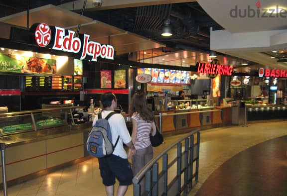 Foodcourt restaurant in front of the tables and next to the elevator, with a 10% discount and installments over 7 years 3
