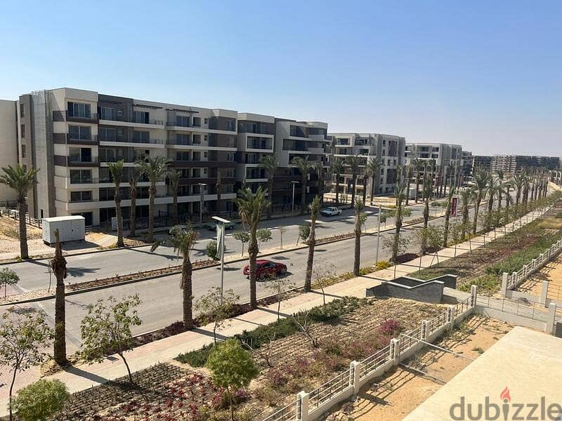 شقة بحديقة رائعة جاهزة للاستلام في بالم هيلز | القاهرة الجديدة 4