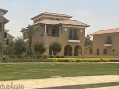For sale Villa 700m  classic in hyde park  view park 141 acres ready to move