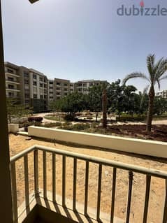 Apartment 233m with garden 85m for sale at the lowest price in Hyde Park in Fifth Settlement with installment