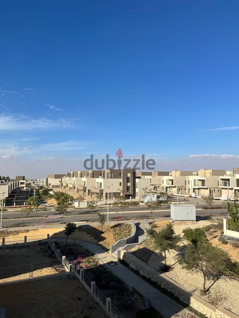 Twin house For Sale In Palm hills New Cairo 2