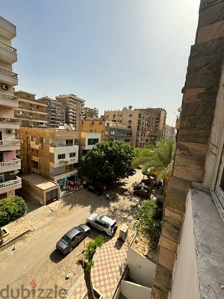 شقة للبيع في مدينة نصر متفرع من مكرم عبيد ودقيق من شارع حسناء المامون 6