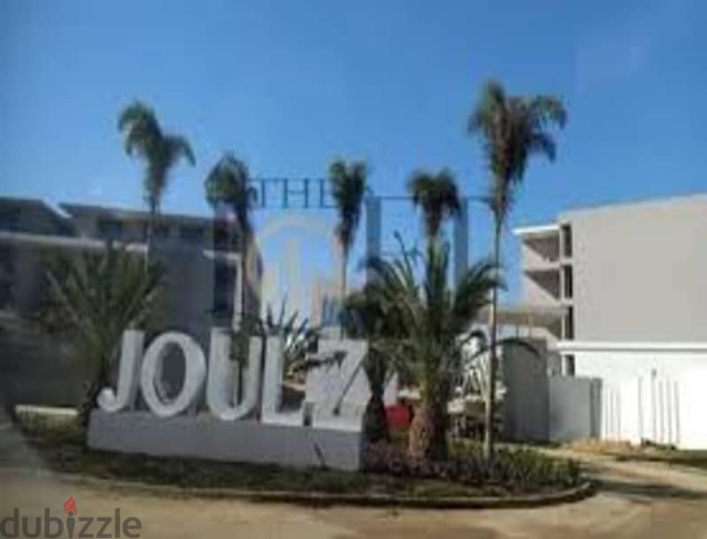 Town house for sale in Jules 10% DP over 7 years . 5